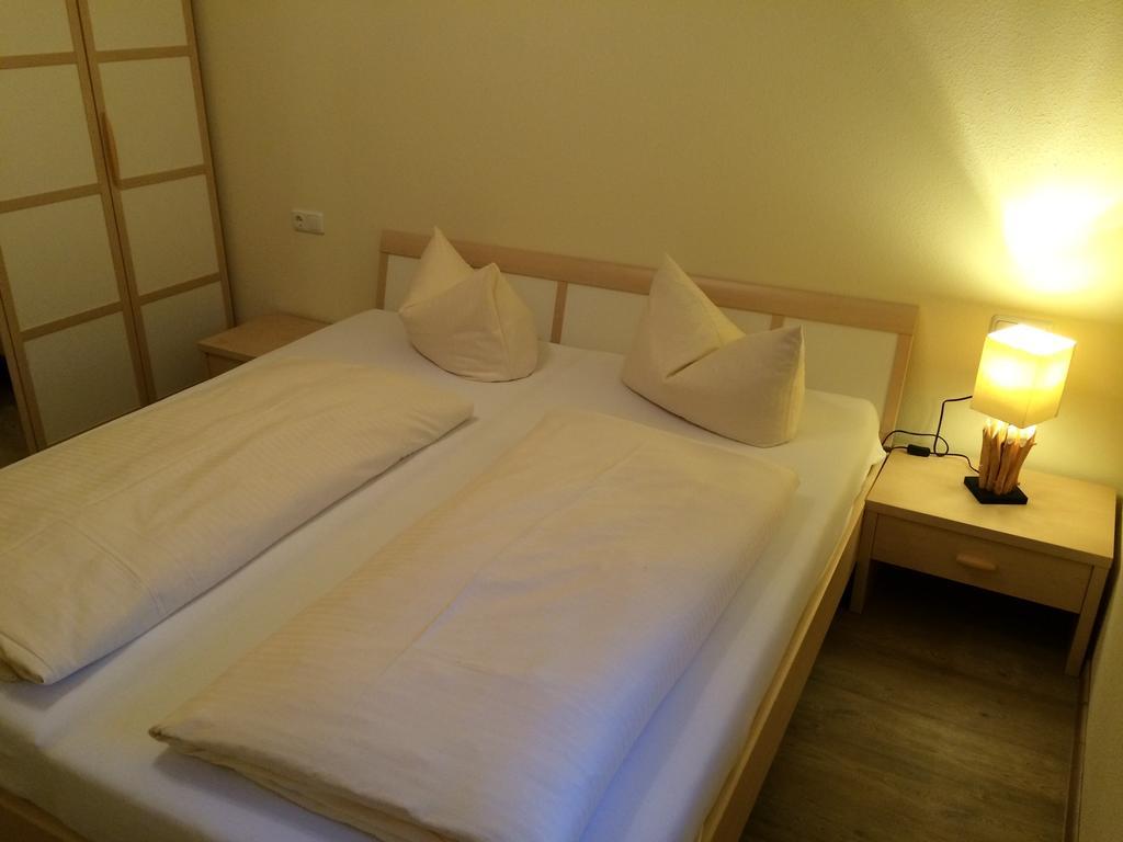 Apartments Clara Garmisch-Partenkirchen Kamer foto